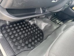 
										2019 Toyota Hiace LWB Petrol full									