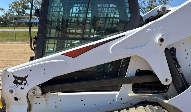 
								2017 Bobcat T650 Skid Steer Loader full									