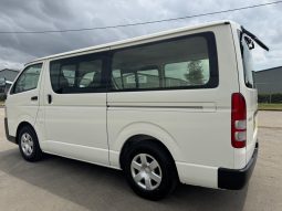 
										2019 Toyota Hiace LWB Petrol full									