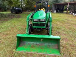 
										2020 John Deere 3032E Tractor, Loader, Box Blade full									