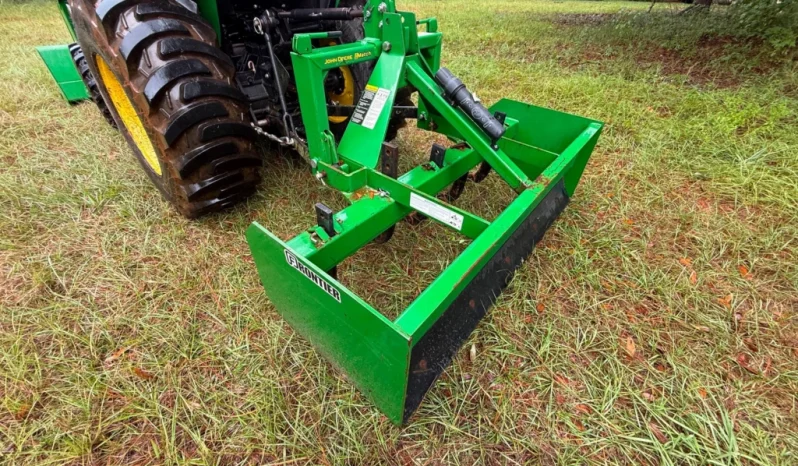 
								2020 John Deere 3032E Tractor, Loader, Box Blade full									
