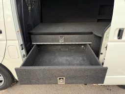 
										2017 Toyota Hiace LWB Auto full									