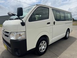 
										2019 Toyota Hiace LWB Petrol full									