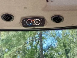 
										2019 Case IH Farmall 75A Tractor with Loader full									